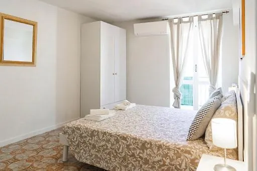 Appartamento “ivory House”with Sea View *