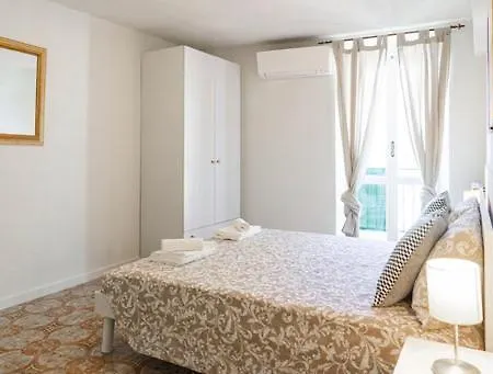 Apartment “ivory House”with Sea View *