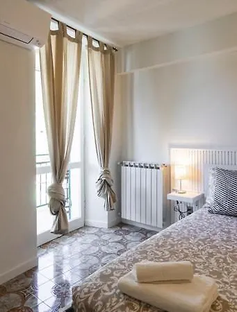 “ivory House”with Sea View 아파트 *