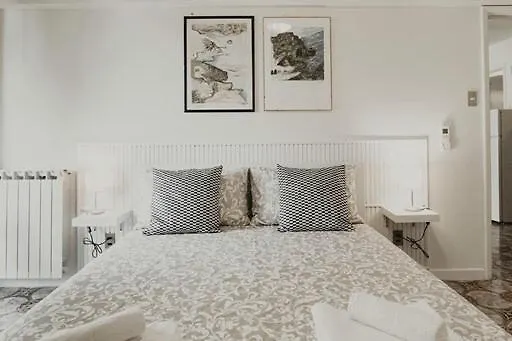 “ivory House”with Sea View *